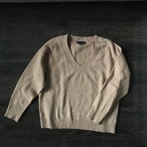 Sanctuary Tan V-Neck Sweater Fine Knit Essential